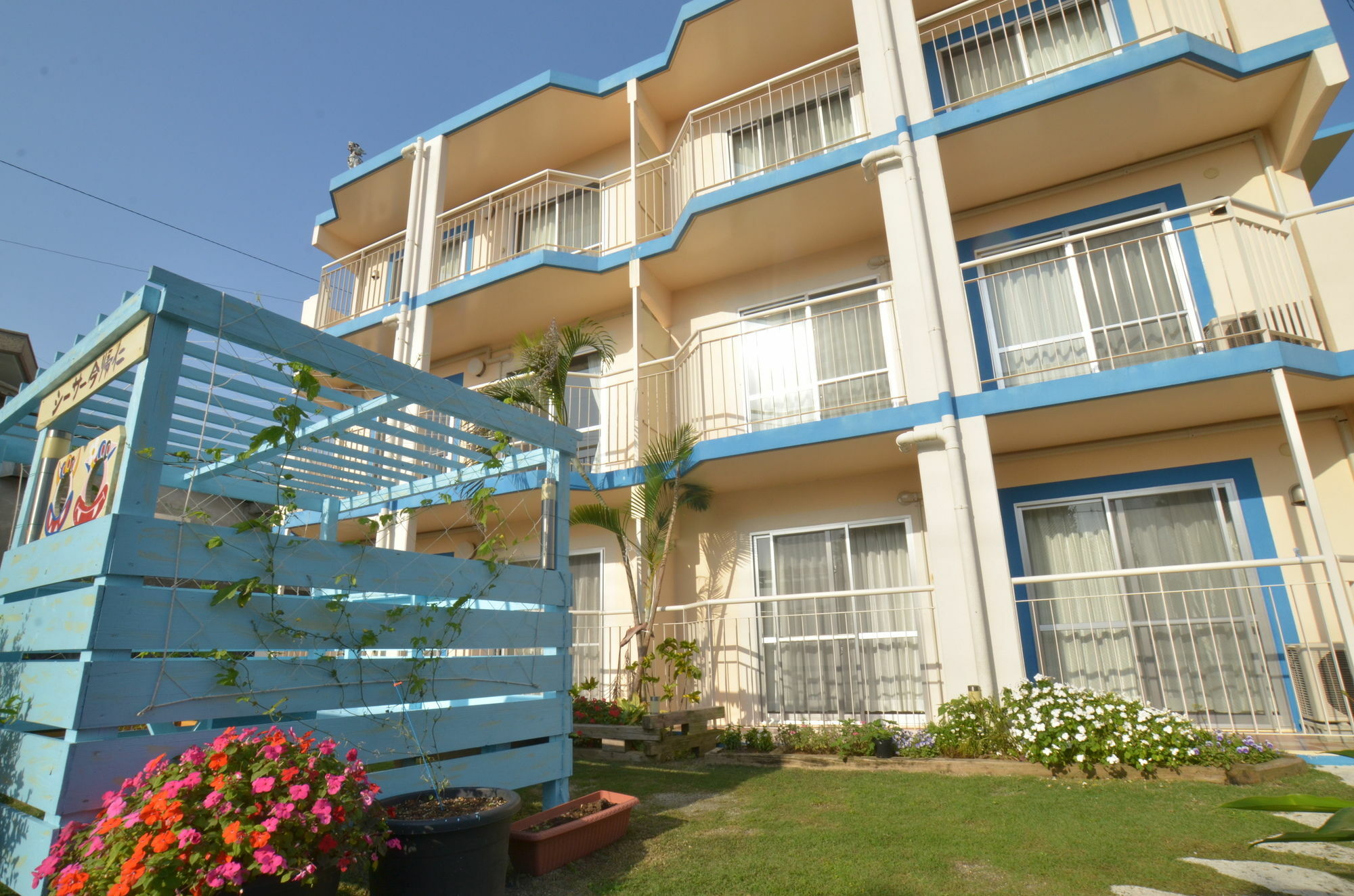 Condominium Ceaser นาคิจิน ภายนอก รูปภาพ